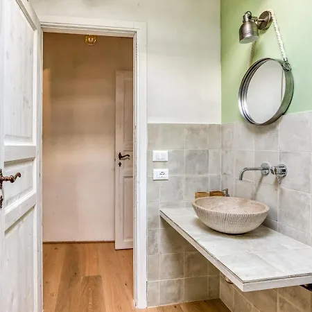 Modern In With Private Swimming Pool 别墅 *