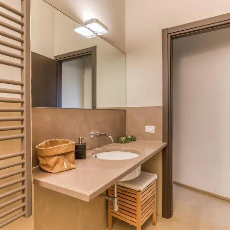 Modern In With Private Swimming Pool * 佩萨罗